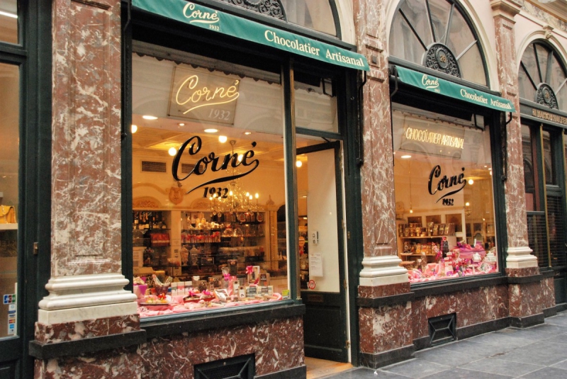 boutique-LE BAR SUR LOUP-min_chocolate_chocolaterie_shop_luxury_chic_gallery_brussels_belgium-558146